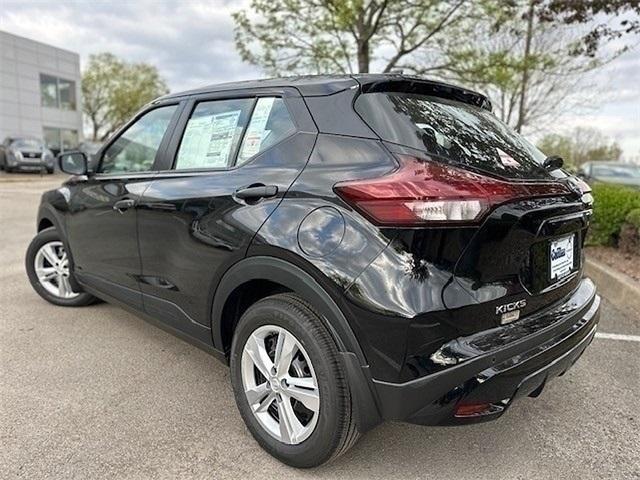 new 2025 Nissan Kicks Play car, priced at $23,760