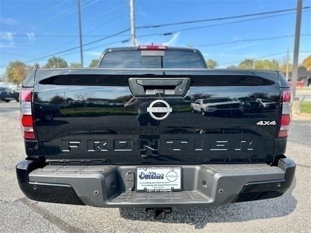 new 2025 Nissan Frontier car, priced at $40,356