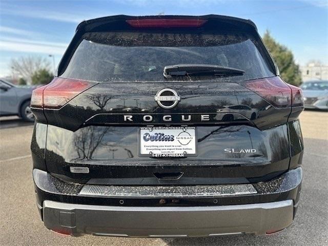 new 2025 Nissan Rogue car, priced at $38,885