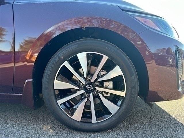 new 2025 Nissan Sentra car, priced at $27,415