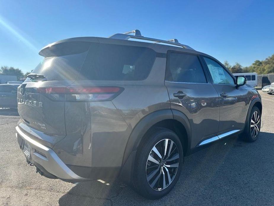 new 2024 Nissan Pathfinder car, priced at $51,516