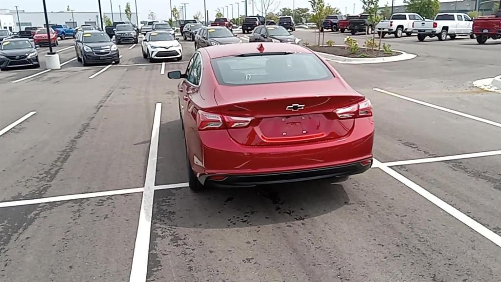 new 2025 Chevrolet Malibu car, priced at $28,685