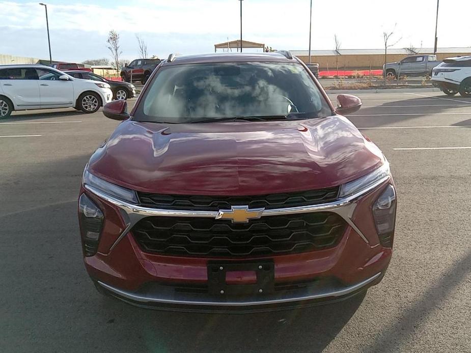 new 2025 Chevrolet Trax car, priced at $24,190