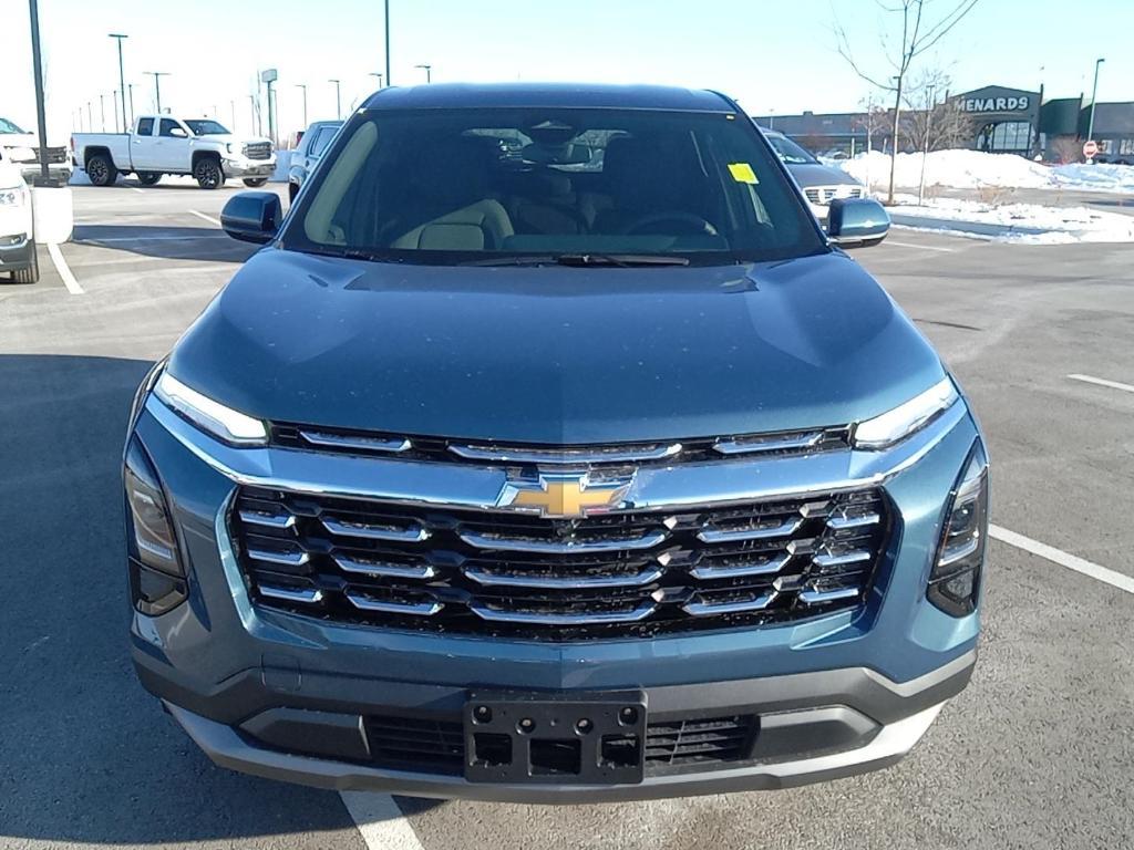 new 2025 Chevrolet Equinox car, priced at $29,995