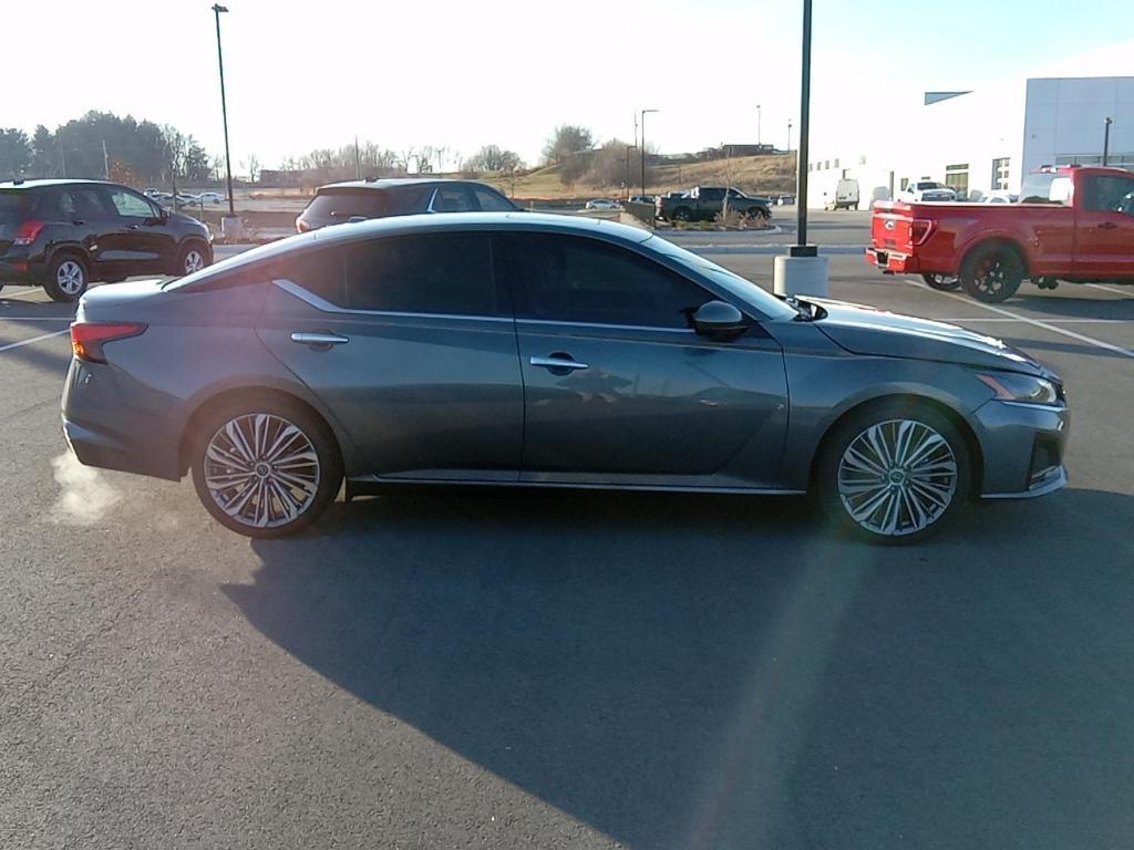 used 2023 Nissan Altima car, priced at $24,900