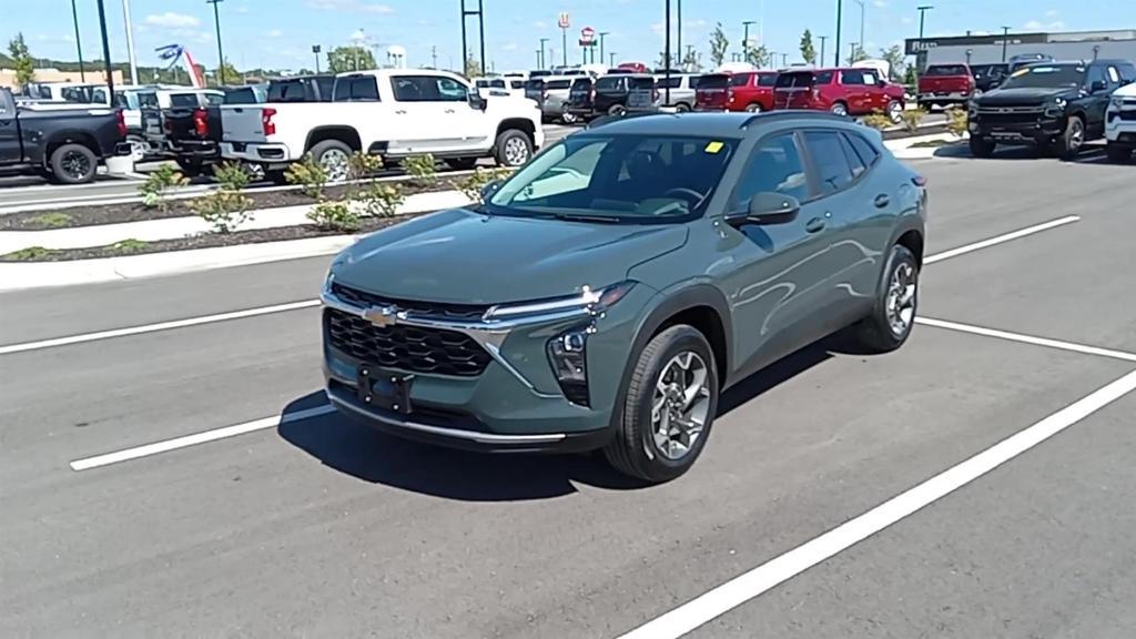 new 2025 Chevrolet Trax car, priced at $24,985