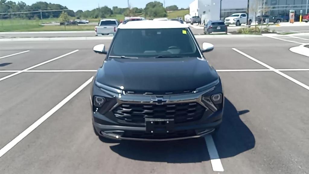 new 2025 Chevrolet TrailBlazer car, priced at $29,140