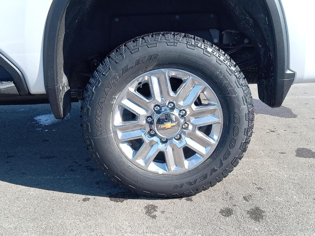 new 2025 Chevrolet Silverado 3500 car, priced at $88,870