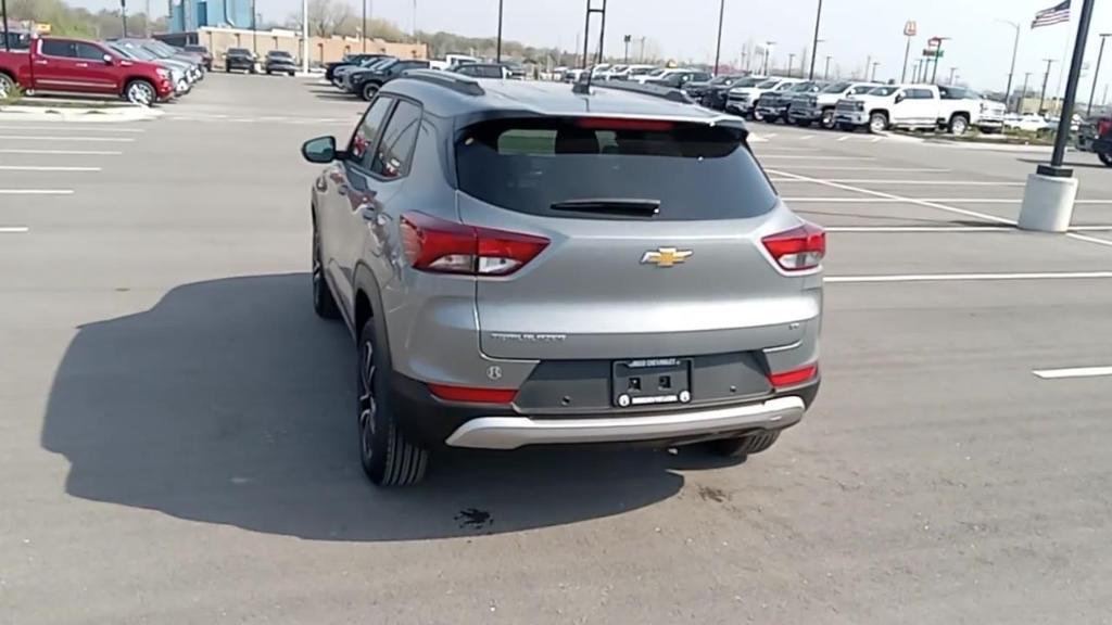 new 2025 Chevrolet TrailBlazer car, priced at $26,725
