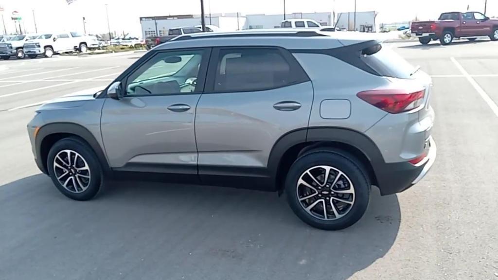 new 2025 Chevrolet TrailBlazer car, priced at $26,725