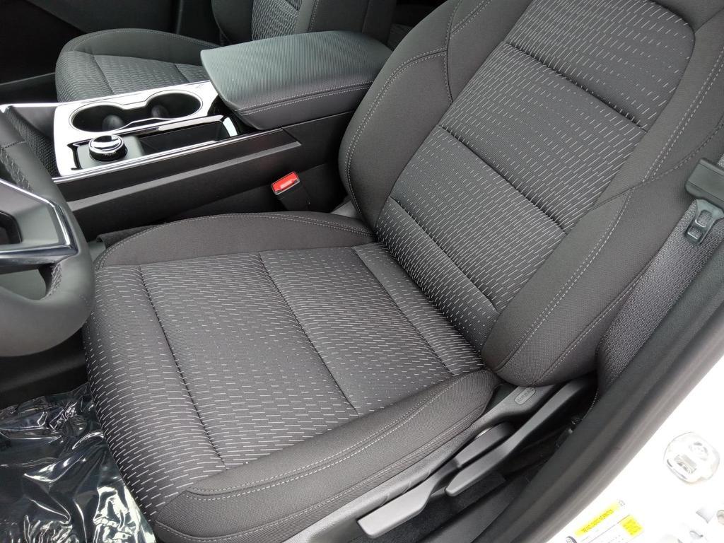 new 2026 Chevrolet Equinox car, priced at $28,995