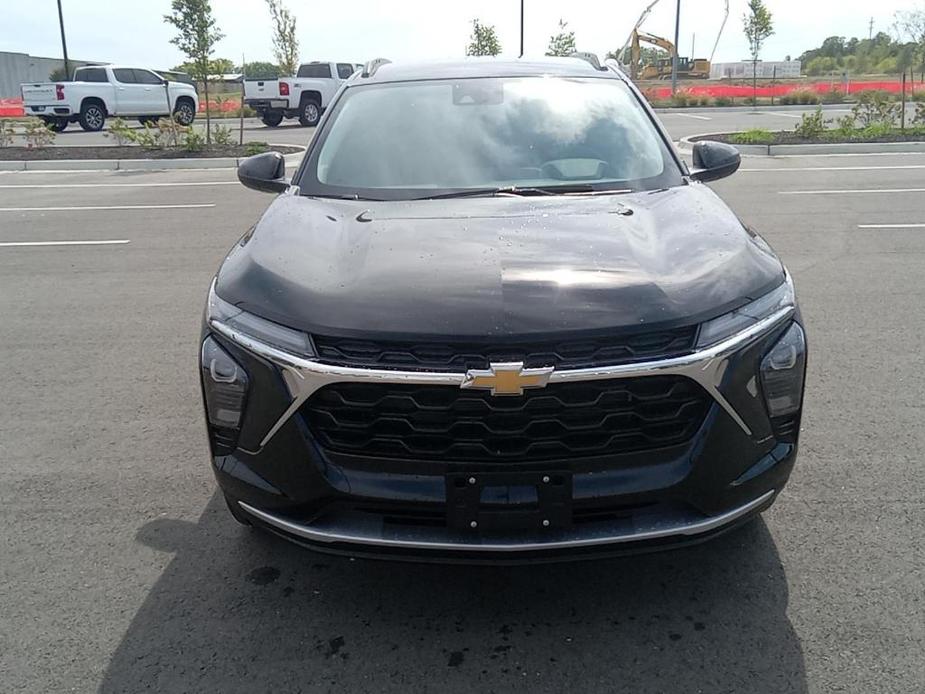 new 2025 Chevrolet Trax car, priced at $24,190