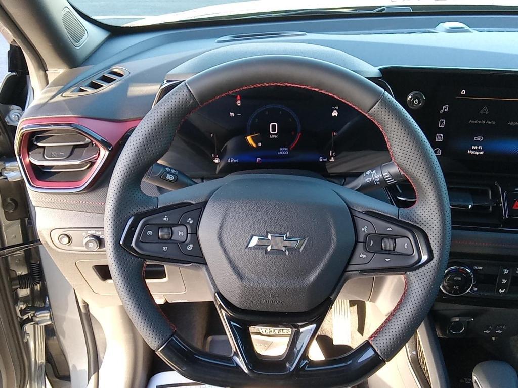 new 2025 Chevrolet TrailBlazer car, priced at $28,835