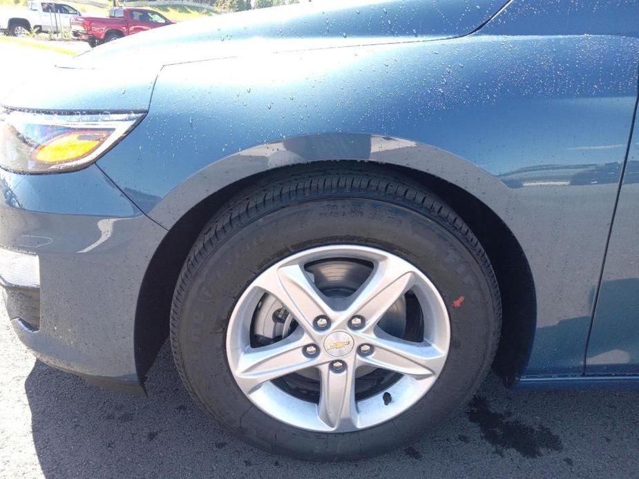 new 2025 Chevrolet Malibu car, priced at $25,495