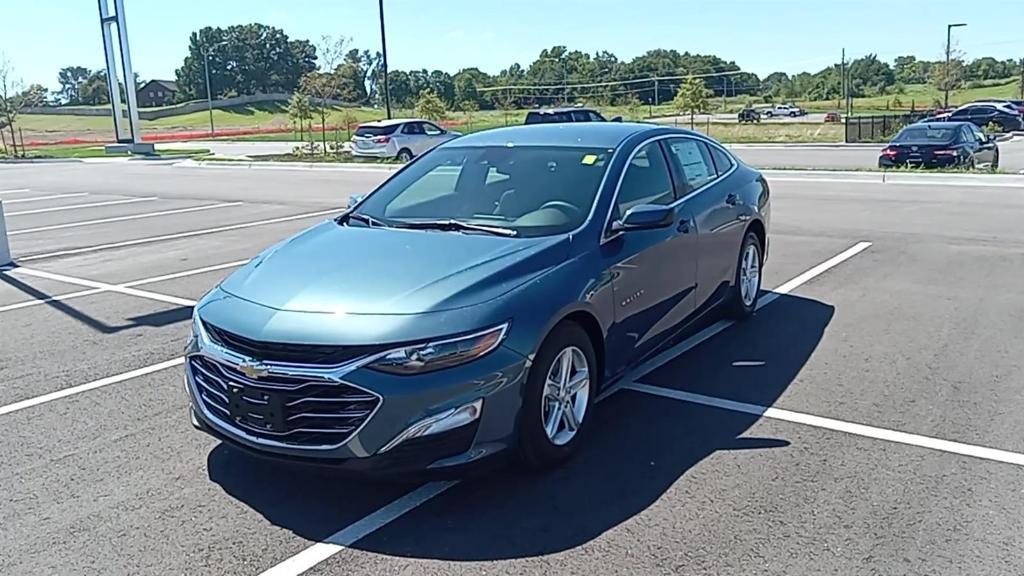 new 2025 Chevrolet Malibu car, priced at $25,495