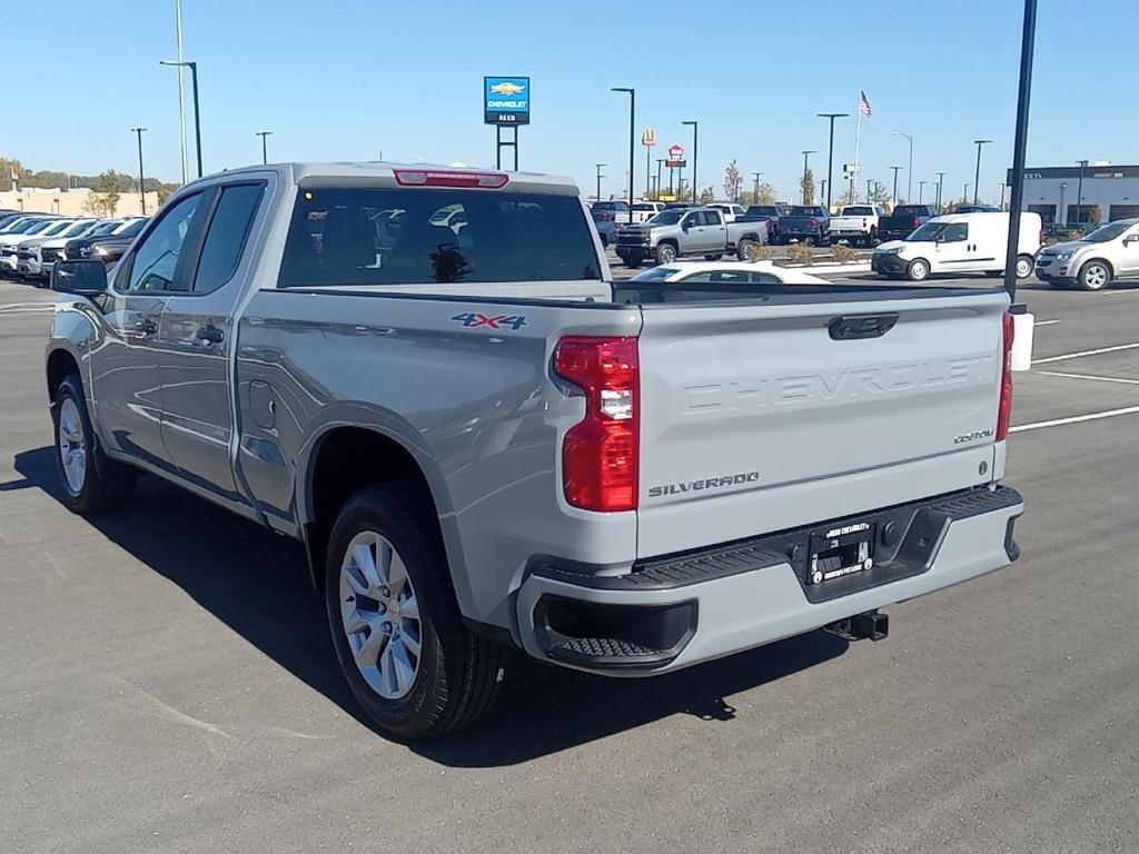 new 2025 Chevrolet Silverado 1500 car, priced at $39,915