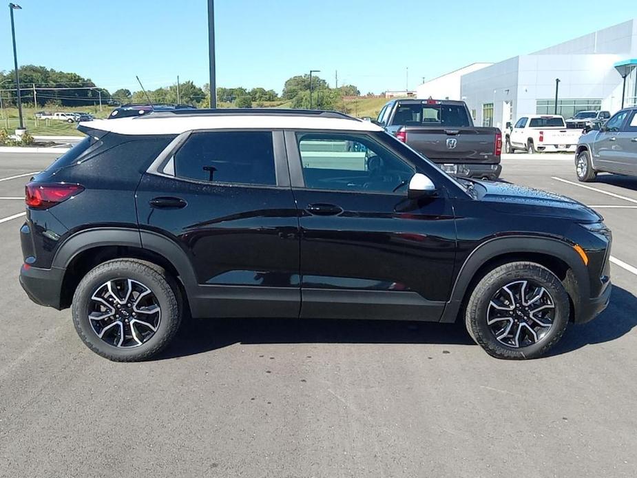 new 2025 Chevrolet TrailBlazer car, priced at $30,490