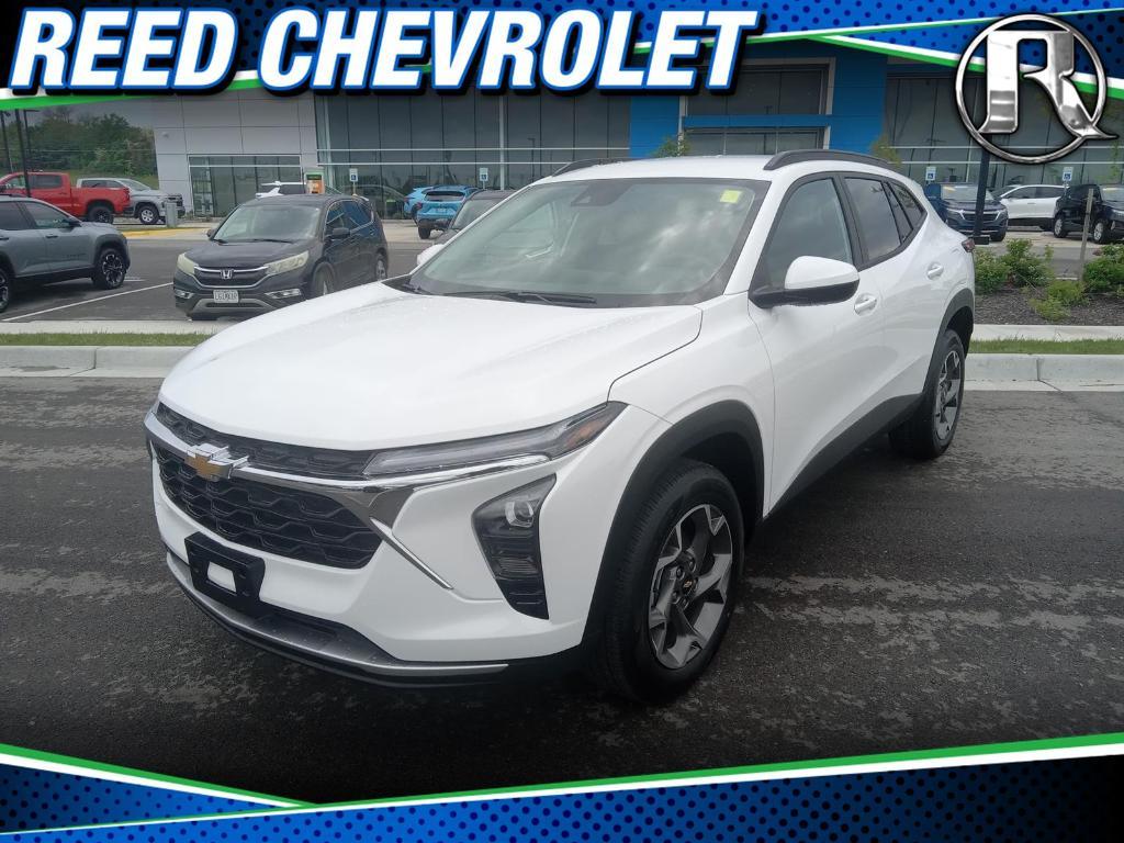 new 2025 Chevrolet Trax car, priced at $23,735