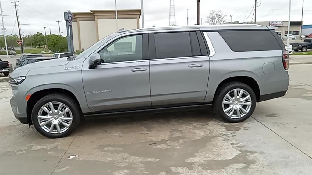 new 2024 Chevrolet Suburban car, priced at $84,105