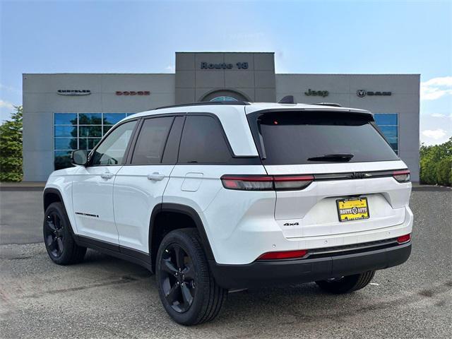 new 2025 Jeep Grand Cherokee car, priced at $42,680