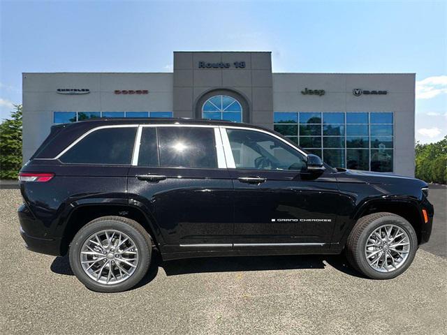 new 2025 Jeep Grand Cherokee car, priced at $54,050