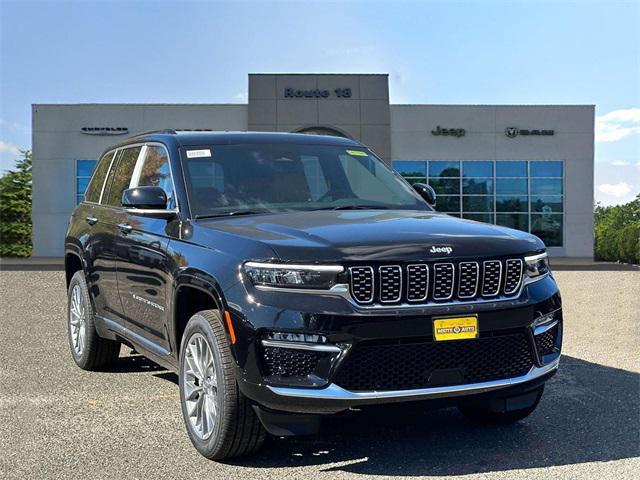 new 2025 Jeep Grand Cherokee car, priced at $54,050