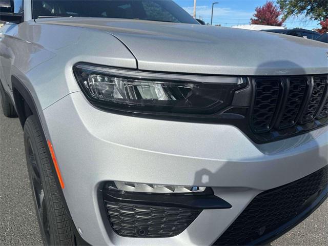 new 2025 Jeep Grand Cherokee car, priced at $56,455