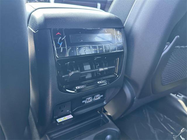 new 2025 Jeep Grand Cherokee L car, priced at $46,755