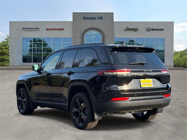 new 2025 Jeep Grand Cherokee car, priced at $53,685