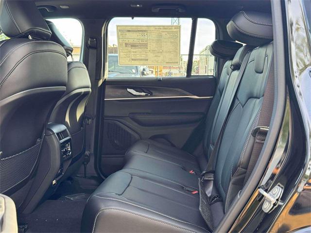 new 2025 Jeep Grand Cherokee car, priced at $53,685