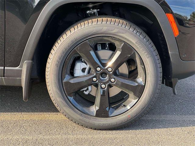 new 2025 Jeep Grand Cherokee car, priced at $53,685