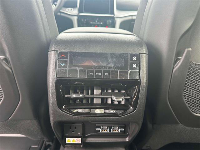 new 2025 Jeep Grand Cherokee L car, priced at $47,975