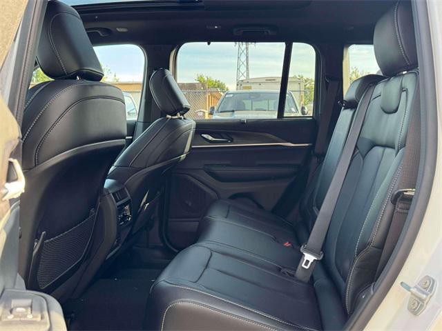 new 2025 Jeep Grand Cherokee car, priced at $53,090