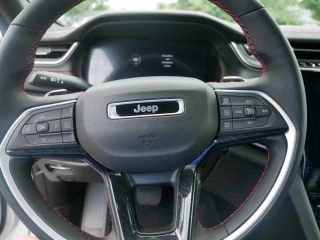 used 2022 Jeep Grand Cherokee car, priced at $34,990