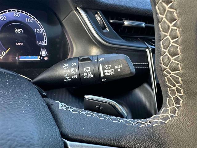 used 2024 Jeep Grand Cherokee car, priced at $31,899