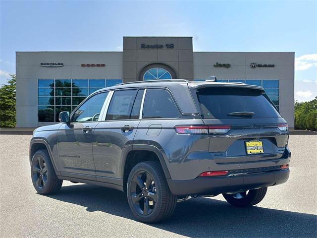 new 2025 Jeep Grand Cherokee car, priced at $45,120