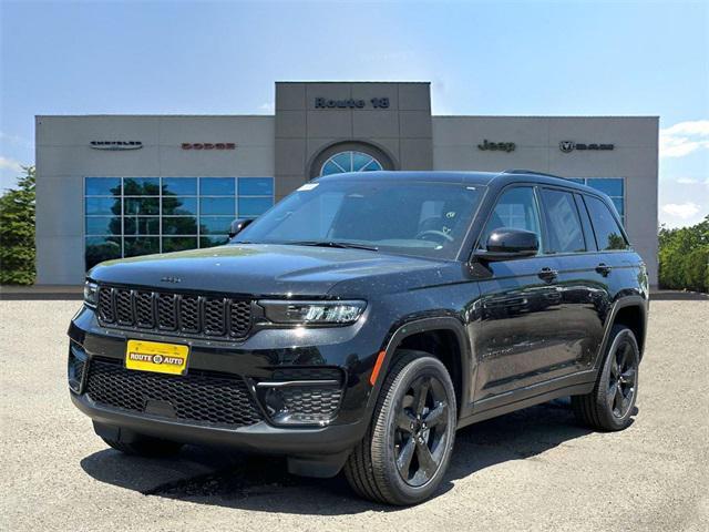 new 2025 Jeep Grand Cherokee car, priced at $49,170