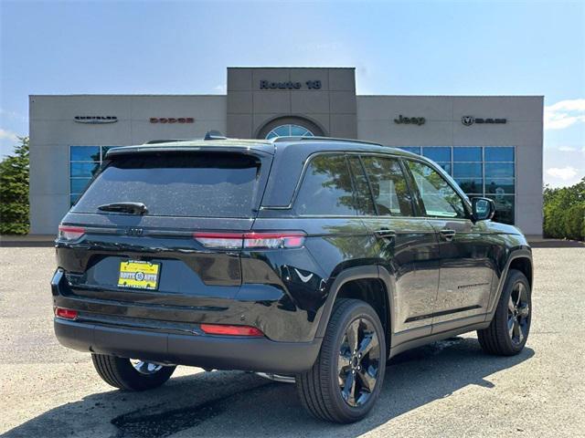 new 2025 Jeep Grand Cherokee car, priced at $49,170