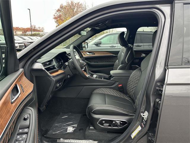 new 2025 Jeep Grand Cherokee L car, priced at $68,160