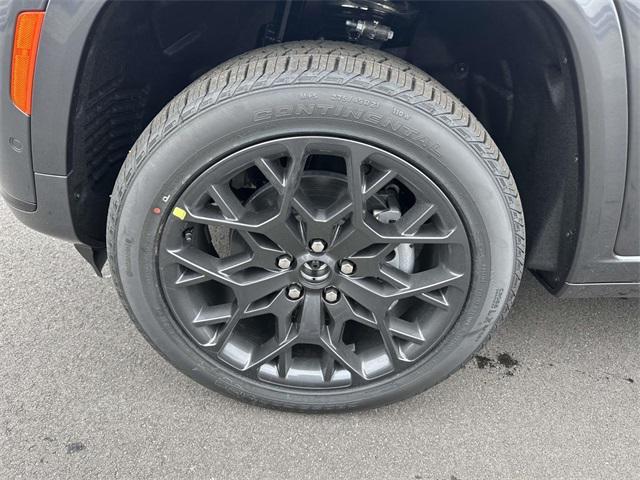 new 2025 Jeep Grand Cherokee L car, priced at $68,160