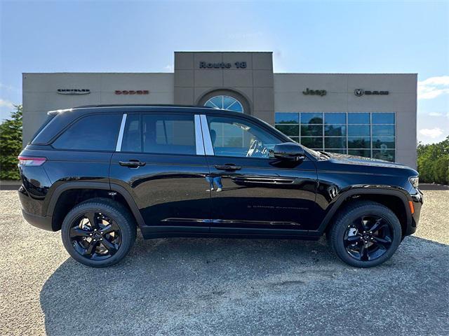 new 2025 Jeep Grand Cherokee car, priced at $45,635