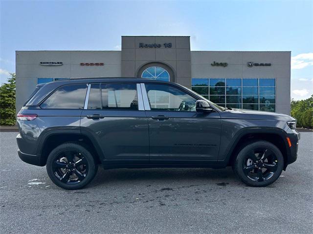 new 2025 Jeep Grand Cherokee car, priced at $42,270