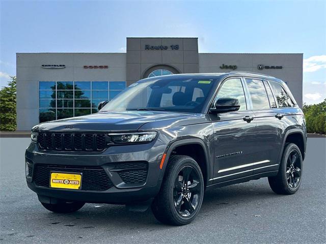 new 2025 Jeep Grand Cherokee car, priced at $42,270