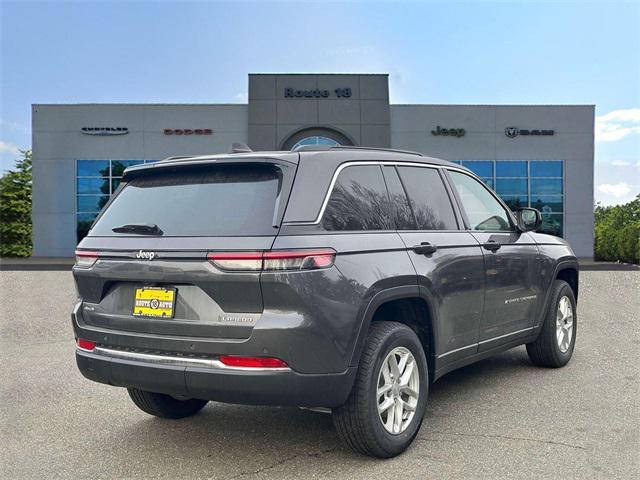 new 2025 Jeep Grand Cherokee car, priced at $39,070