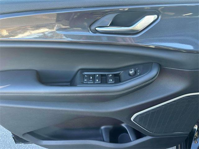 used 2022 Jeep Grand Cherokee L car
