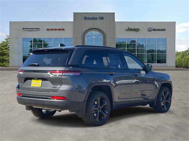 new 2025 Jeep Grand Cherokee car, priced at $53,685