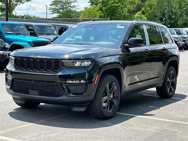 new 2025 Jeep Grand Cherokee car, priced at $45,635