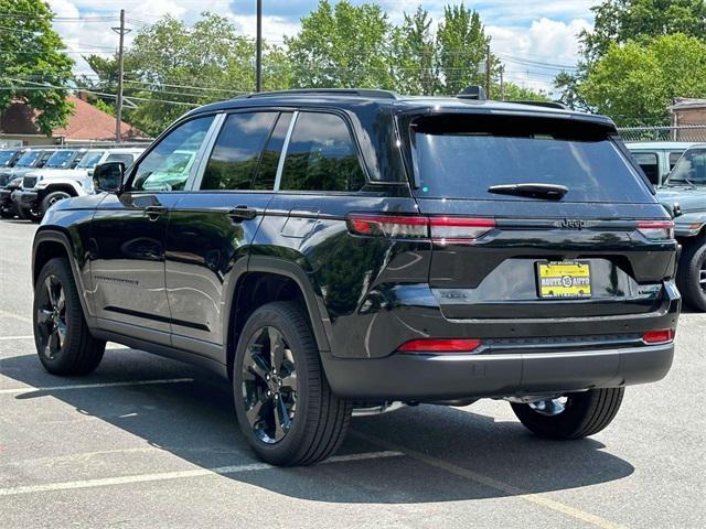 new 2025 Jeep Grand Cherokee car, priced at $45,635