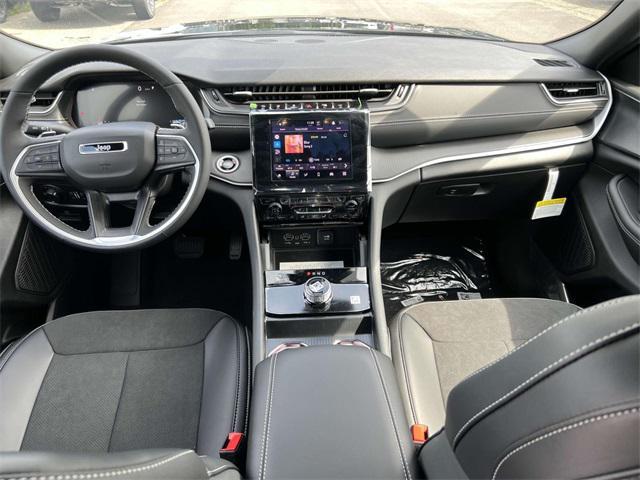 new 2025 Jeep Grand Cherokee L car, priced at $47,325