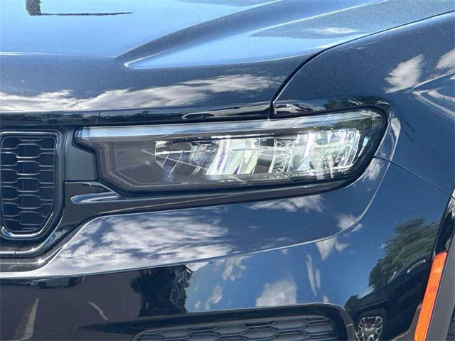 new 2025 Jeep Grand Cherokee car, priced at $45,975
